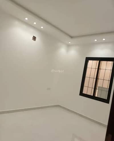 8 Bedroom Villa for Sale in East Riyadh, Riyadh - For Sale Villa in Al Bayan Neighborhood, East Riyadh