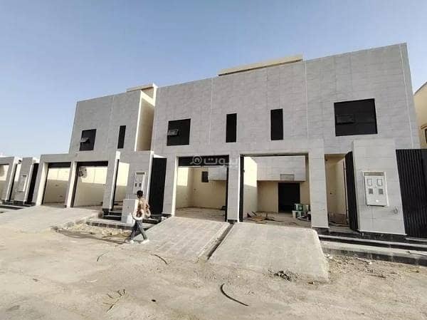 فيلا للبيع في طويق، غرب الرياض