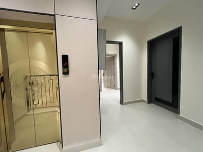 3 Bedroom Floor for Sale in East Riyadh, Riyadh - Floor in East Riyadh，Al Khaleej 3 bedrooms 1050000 SAR - 87679852