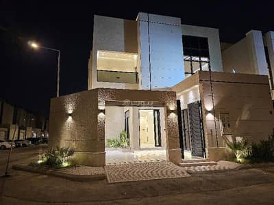 8 Bedroom Villa for Sale in East Riyadh, Riyadh - For those seeking distinction and private accommodation, a corner villa with an internal staircase and an apartment in Al Munsiyah neighborhood.