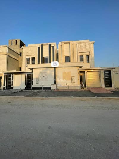 4 Bedroom Villa for Sale in East Riyadh, Riyadh - Villa for sale in Al Janaderiyah neighborhood, Maalli Plan, east of Riyadh