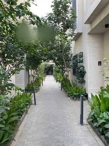 فیلا 4 غرف نوم للايجار في شمال الرياض، الرياض - فيلا للإيجار في شارع القصر, حي العارض, مدينة الرياض, منطقة الرياض