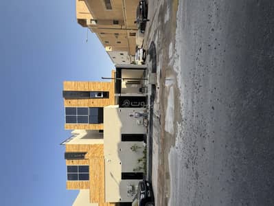 5 Bedroom Villa for Sale in East Riyadh, Riyadh - For sale, a corner villa with internal stairs without apartments, modern design, Yarmouk district, east of Riyadh, located near all services