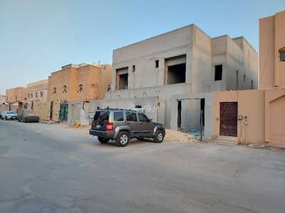 10 Bedroom Villa for Sale in Central Riyadh, Riyadh - Duplex villa for sale in Al Malaz