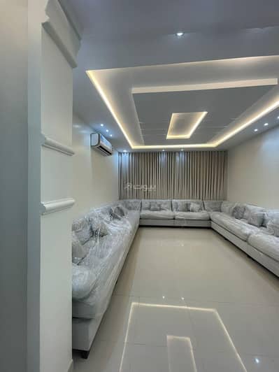 7 Bedroom Villa for Sale in East Riyadh, Riyadh - Villa in East Riyadh，Al Rimal 7 bedrooms 1900000 SAR - 87677267