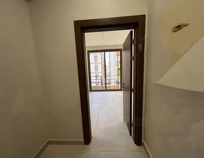 4 Bedroom Flat for Sale in North Jeddah, Jeddah - Apartment for sale in Taiba district, north Jeddah