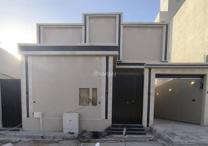 5 Bedroom Villa for Sale in East Riyadh, Riyadh - Luxury villa for sale in East Gate neighborhood