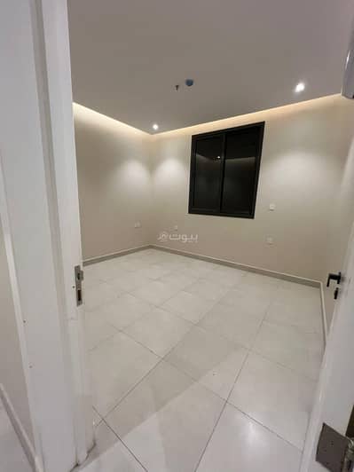 3 Bedroom Floor for Sale in East Riyadh, Riyadh - 5 Bedrooms House For Sale in Al-Jinadriah, Riyadh
