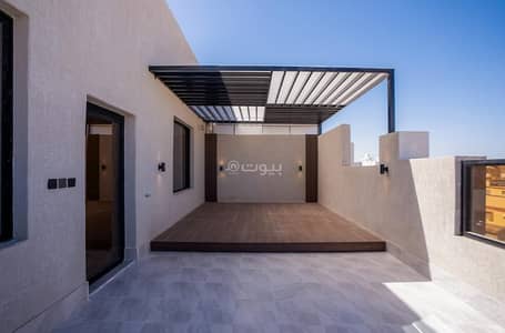 4 Bedroom Flat for Sale in North Jeddah, Jeddah - A luxurious new roof annex with a terrace in Jeddah, Al-Salamah neighborhood.