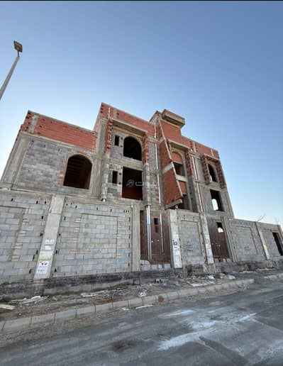 6 Bedroom Building for Sale in North Jeddah, Jeddah - Building for sale in Al-Sawari neighborhood