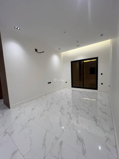 3 Bedroom Apartment for Sale in East Riyadh, Riyadh - Apartment for sale with three rooms, a reception area, and a council. Opportunity.