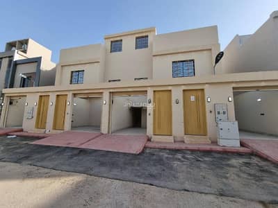 3 Bedroom Floor for Sale in South Riyadh, Riyadh - Badr Neighborhood