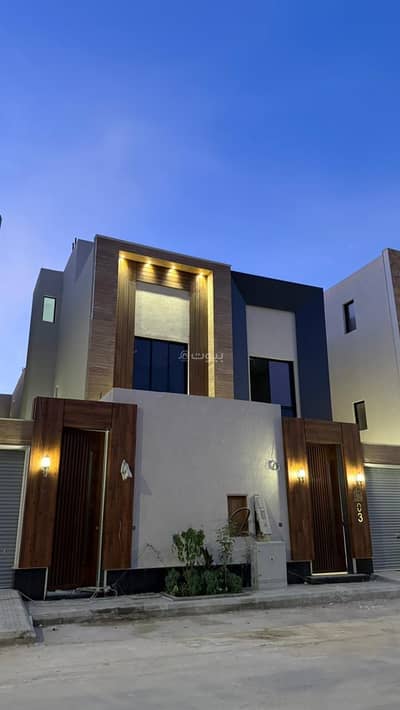 5 Bedroom Floor for Sale in East Riyadh, Riyadh - Distinct corner duplex in Al-Arid neighborhood