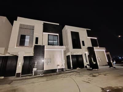 دور 4 غرف نوم للبيع في شرق الرياض، الرياض - دور علوي مكون من شقتين في حي الرمال قريب من الطرق الرئيسية وجميع الخدمات