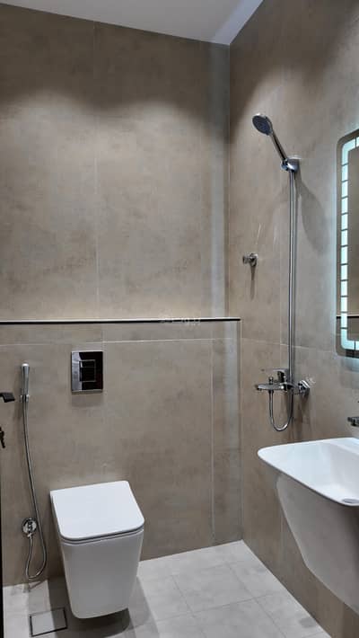4 Bedroom Flat for Sale in Central Jeddah, Jeddah - For sale, ownership apartments in Jeddah, Al-Faisaliah District.