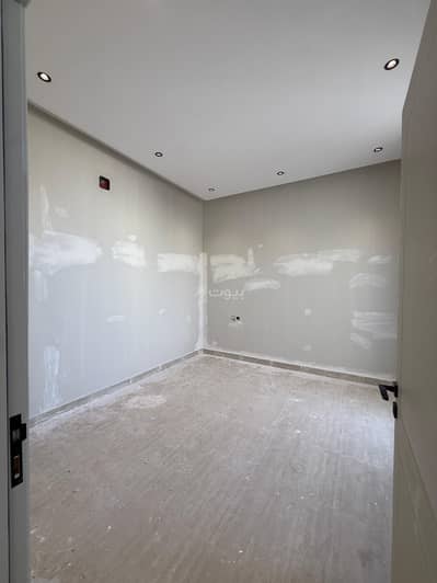 5 Bedroom Apartment for Sale in East Riyadh, Riyadh - 5 bedroom apartment for sale in Khaleej, Riyadh