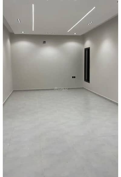 3 Bedroom Floor for Sale in East Riyadh, Riyadh - House for sale in Al Janadriyah, Riyadh