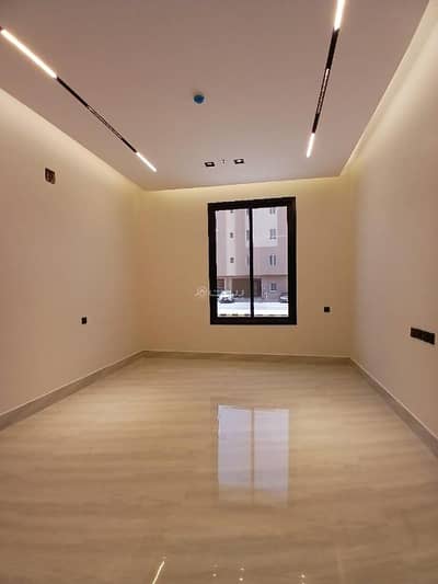 3 Bedroom Flat for Sale in East Riyadh, Riyadh - Apartment in the Al-Monsiyah neighborhood in a residential building