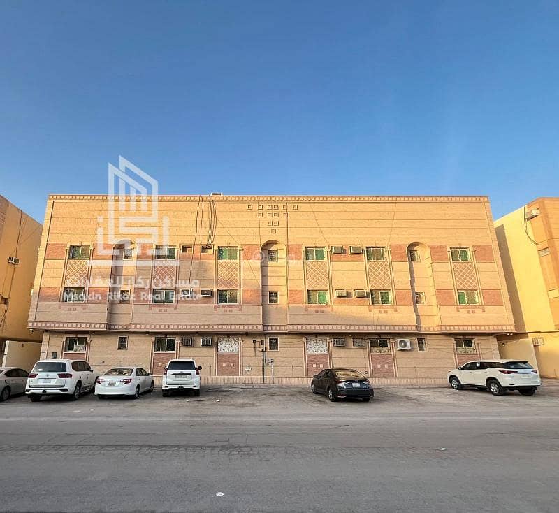 Renovated apartment in a building for sale