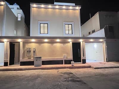 5 Bedroom Floor for Sale in South Riyadh, Riyadh - For sale, an upper floor with 5 rooms