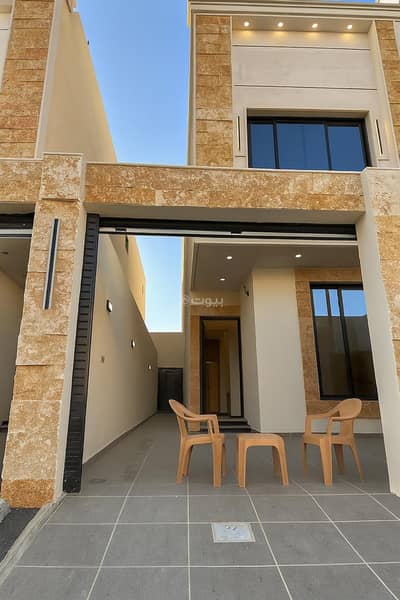 7 Bedroom Floor for Sale in East Riyadh, Riyadh - Floor in East Riyadh，Al Janadriyah 7 bedrooms 820000 SAR - 87683882