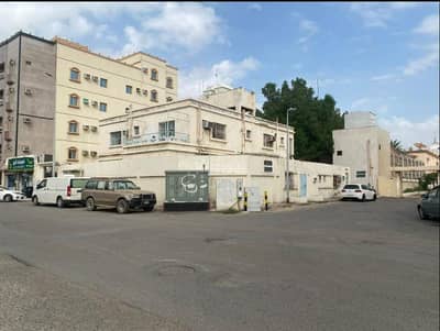 Land for Sale in North Jeddah, Jeddah - A building for sale on three facades in Al-Aziziyah neighborhood