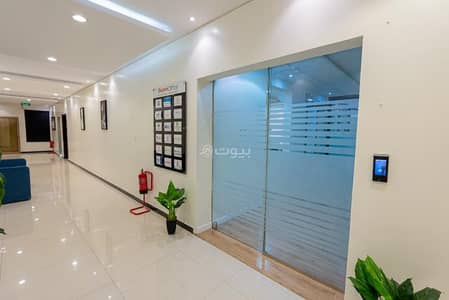 Office for Rent in West Riyadh, Riyadh - Luxury offices for rent - warehouses - and parking spaces for rent