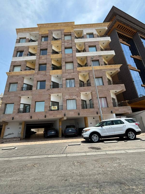 Apartment for rent in Al Hamra neighborhood, Jeddah, with air conditioning.