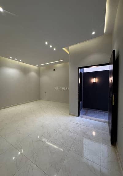 3 Bedroom Floor for Sale in South Riyadh, Riyadh - للبيع ادوار بصك