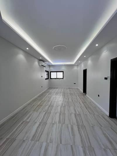 3 Bedroom Apartment for Rent in North Riyadh, Riyadh - Ground floor apartment in a villa for rent
