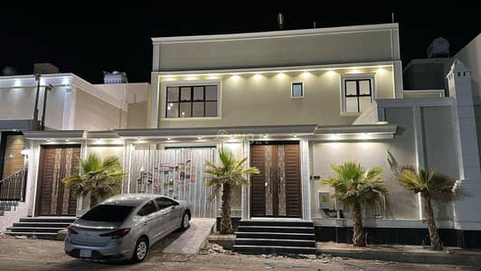 9 Bedroom Villa for Sale in Al Qafilah, Khamis Mushait - South-Facing Villa for Sale in North Khamis Mushait – Prime Location Near Services