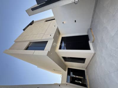 دور 6 غرف نوم للبيع في شمال الرياض، الرياض - Townhouse with spacious areas