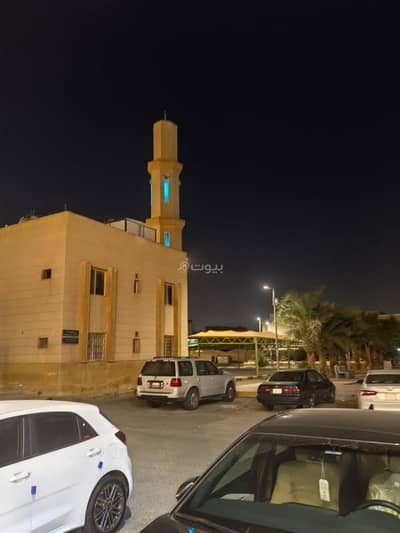 11 Bedroom Villa for Sale in North Jeddah, Jeddah - For sale: a villa in the most upscale neighborhood of Al-Hamdaniah, the Golden Square, with new furniture for only 1,600,000.