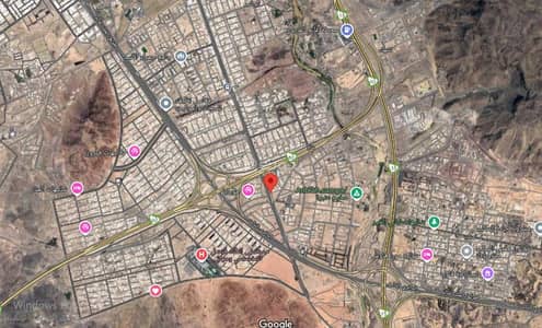 Land for Sale in Al Hussa, Madina - Land for sale, commercial and residential, in a prime location on the universities road.