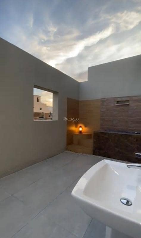 For sale, a penthouse consisting of 5 bedrooms in Al-Marwa, a private construction