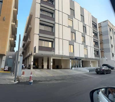 5 Bedroom Flat for Rent in North Jeddah, Jeddah - 5-bedroom apartment for rent in Al Salamah, Jeddah, prime location