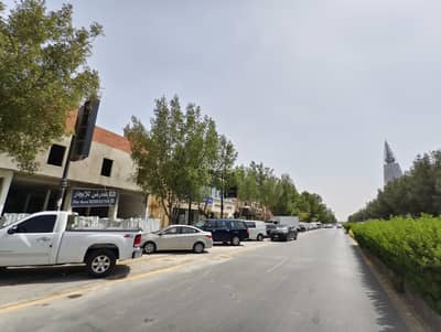 Exhibition Building for Rent in North Riyadh, Riyadh - Shop for rent in a vibrant location