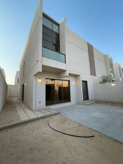4 Bedroom Villa for Rent in North Riyadh, Riyadh - Villa with 4 bedrooms for rent at King Khalid International Airport, Riyadh