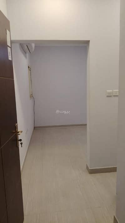 Building for Rent in Central Riyadh, Riyadh - Apartment for annual rent in Al-Malaz district