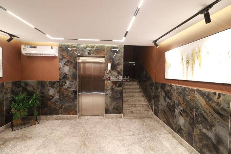 4-bedroom apartment in Al-Salamah neighborhood with two entrances for sale, immediate occupancy.