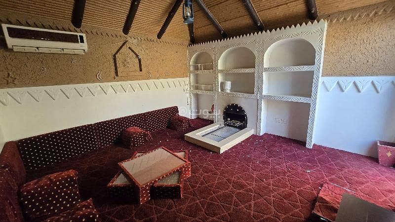 A spacious apartment in the Al-Mu'nisiyah neighborhood west