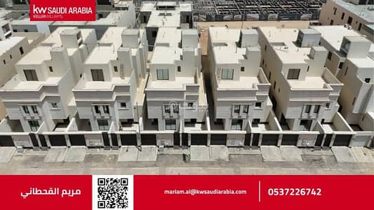فلیٹ 4 غرف نوم للبيع في شرق الرياض، الرياض - تاون هاوس للبيع في حي الجنادرية