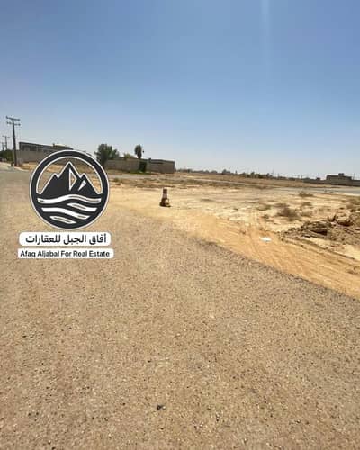 ارض  للبيع في القرينة الجديدة، حريملاء - للبيع | أرض سكنية على 3 شوارع - حي القرينة الجديدة