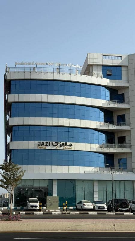 مكتب بمدخل رئيسي و ٩ مكاتب داخلية منفصلة في مبنى بوليفارد جازان ( الاداري ) حي الشاطئ، جازان مكتب بمدخل رئيسي و ٩ مكاتب داخلية منفصلة في مبنى بوليفارد جازان ( الاداري ) حي الشاطئ، جازان