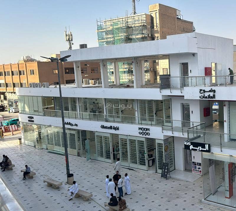 Three stores for rent