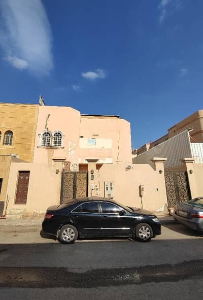 فیلا 8 غرف نوم للبيع في شرق الرياض، الرياض - فيلا للبيع حي السلام