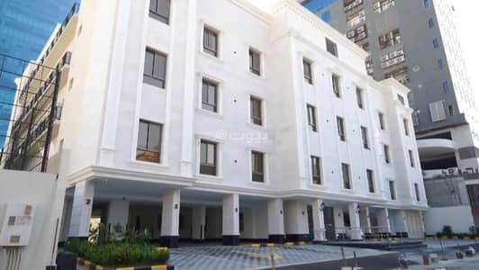 7 Bedroom Flat for Sale in North Jeddah, Jeddah - Luxurious villa with 7 rooms for sale in Al Shati, Jeddah