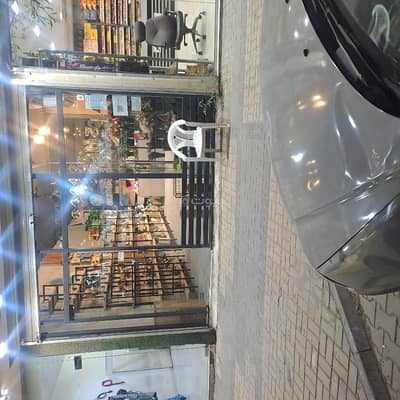 Exhibition Building for Rent in East Riyadh, Riyadh - Rental shop in Qurtubah