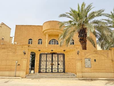 فیلا 7 غرف نوم للبيع في شمال الرياض، الرياض - في حي المعذر الشمالي