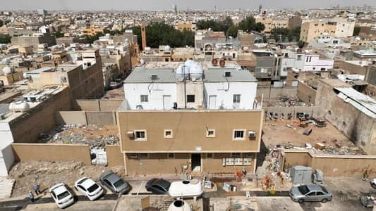 عمارة  للبيع في وسط الرياض، الرياض - مبنى للبيع في سكيرينة، الرياض